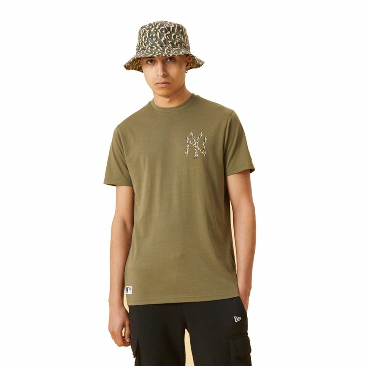 V12H136A89032A4FFA12EDE81309B22FF8E8R4487499P1