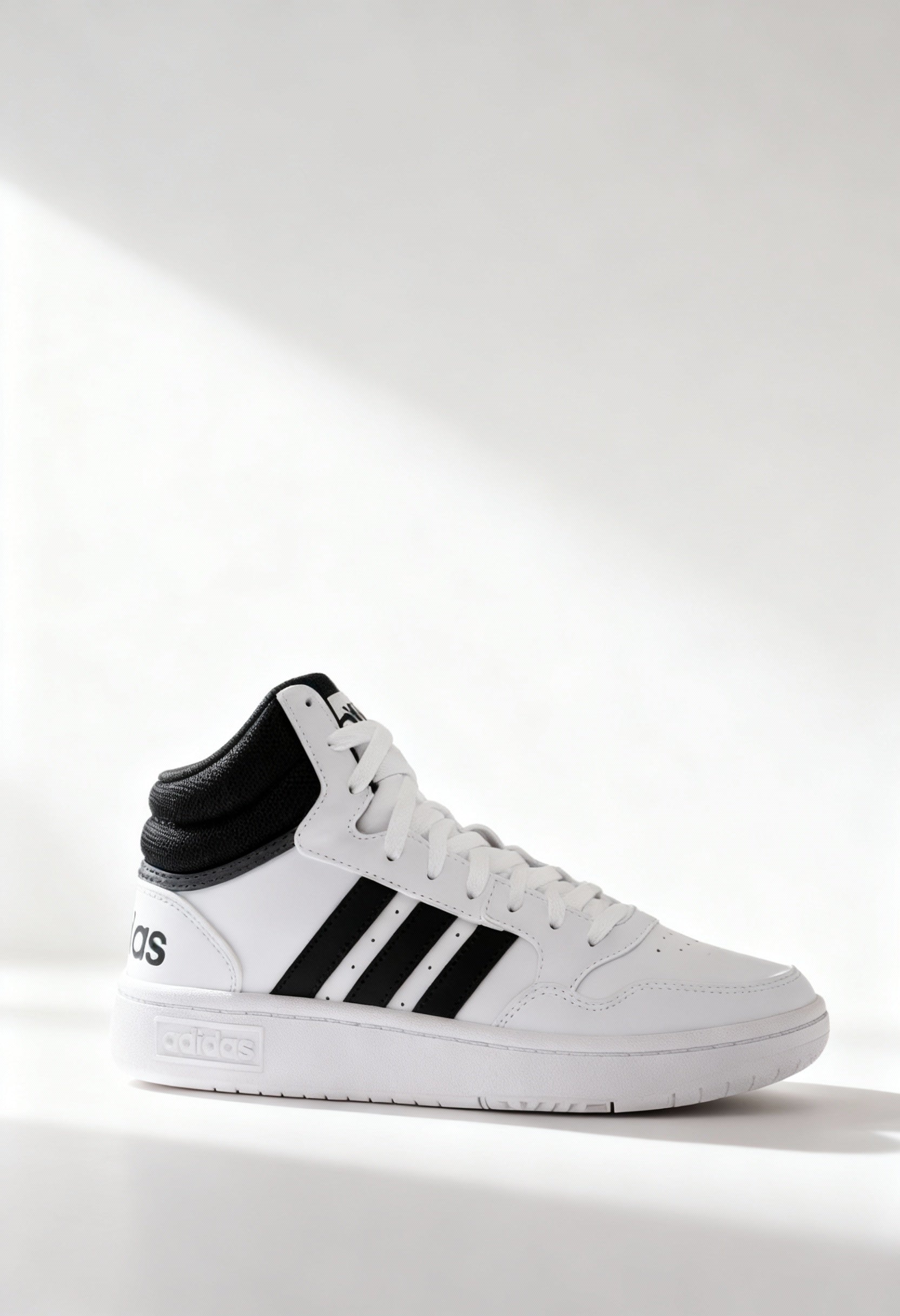 Adidas - HOOPS 3.0 MID