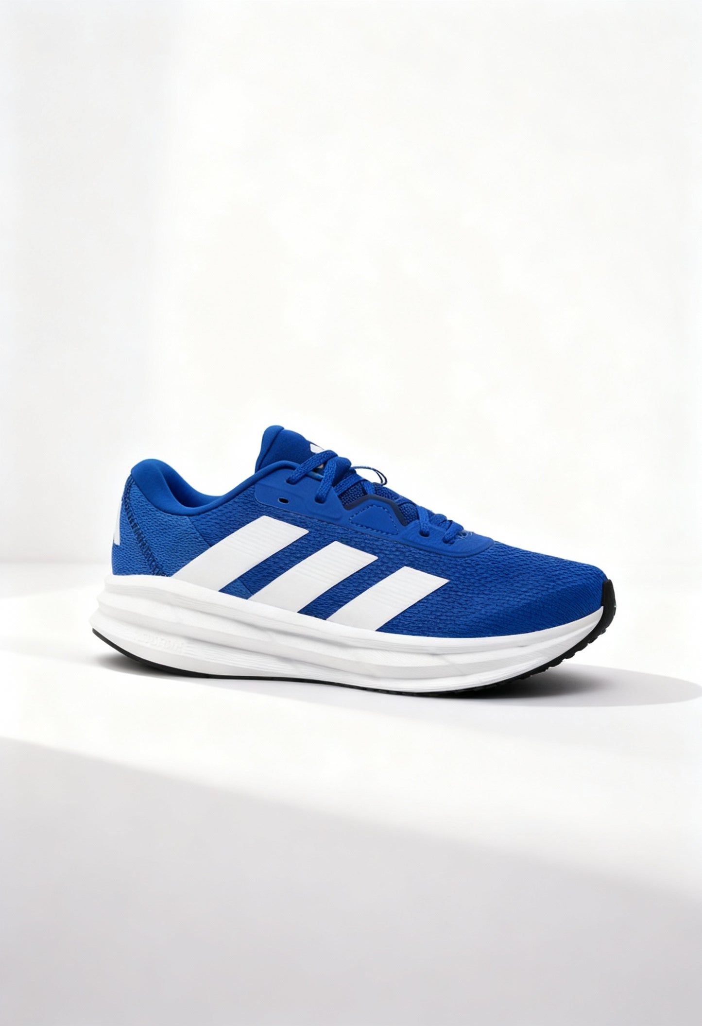 Brand new Adidas Galaxy 7 M men's running shoes in vibrant blue and white.
