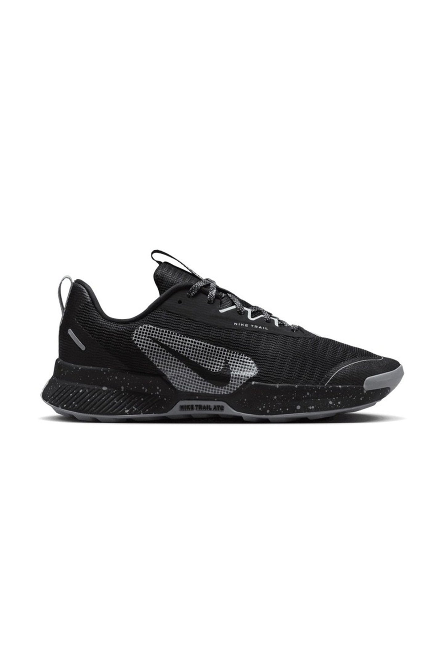 Nike Juniper Trail 3 women's trail shoes in the classic core black color variant.